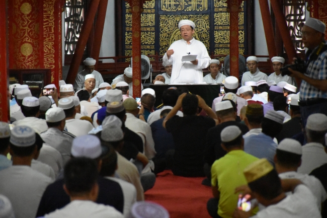 Dünya Müslümanları bayramı coşkuyla karşıladı