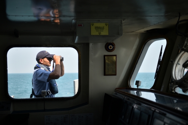 Bahriyeliler bayramda da mavi sularda nöbette