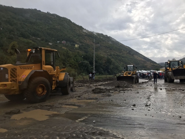 Trabzon'da şiddetli yağış ve heyelan