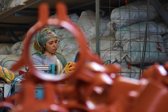 "Atık avcıları" temiz bir dünya için gece gündüz çalışıyor