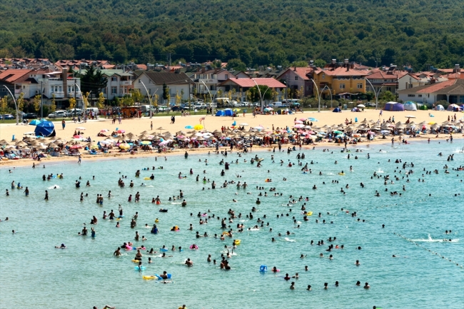 Kandıra sahillerine bayramda yoğun ilgi
