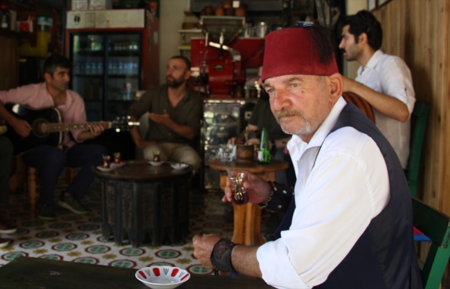 Üsküdar'ın geleneksel semai kahvesi