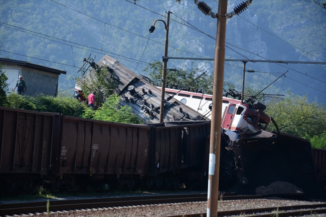 Bosna Hersek'te tren kazası: 2 ölü