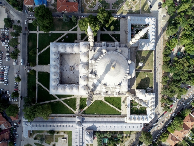 Selimiye Camii bayramda ilgi odağı oldu