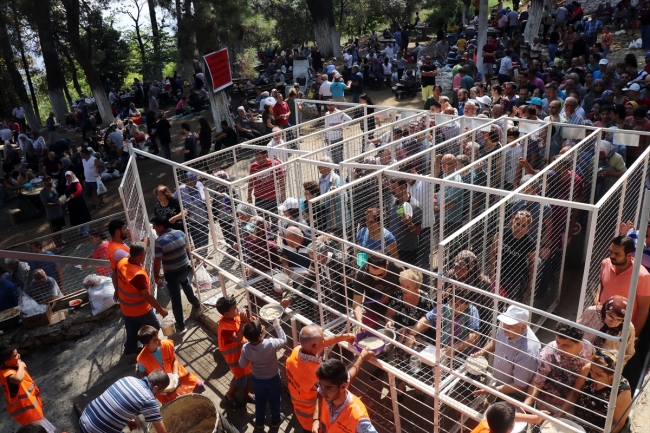 Aydın'da 736. Dedebağ Keşkek Hayrı düzenlendi