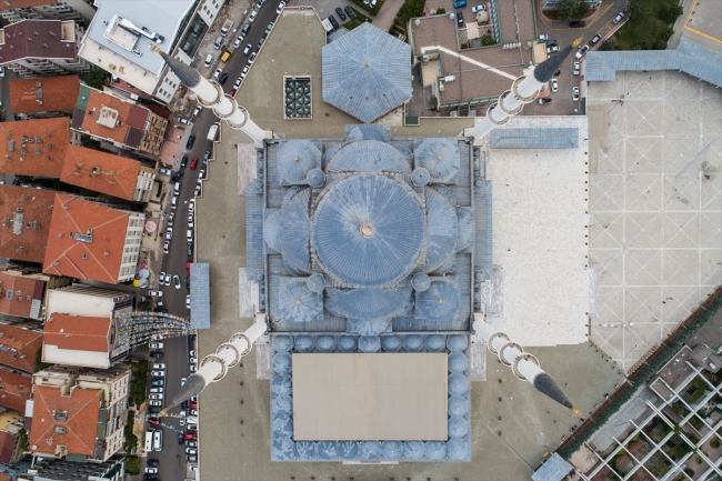 Kocatepe Camii'de Selimiye ve Sultanahmet izleri