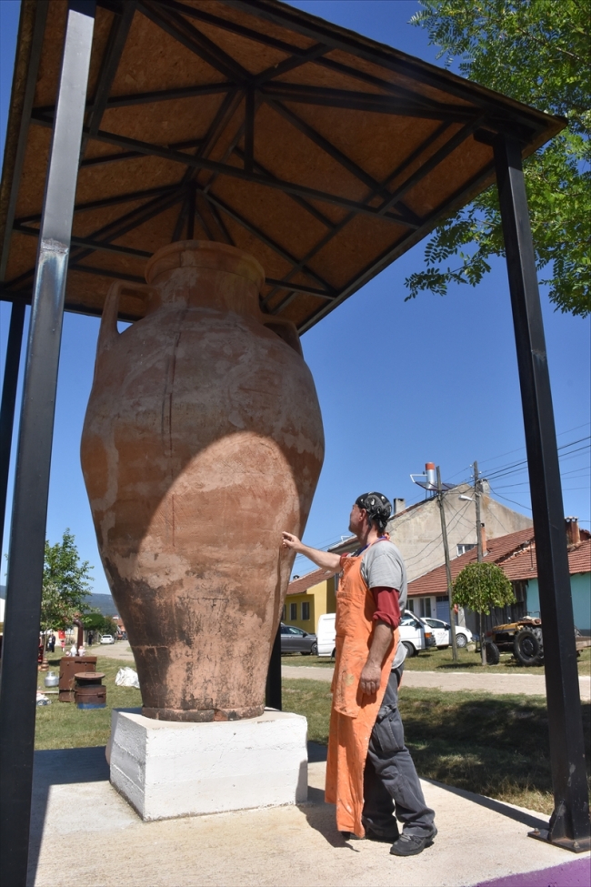 Üniversite hocasının hedefi: Dünyanın en büyük küpünü yapmak