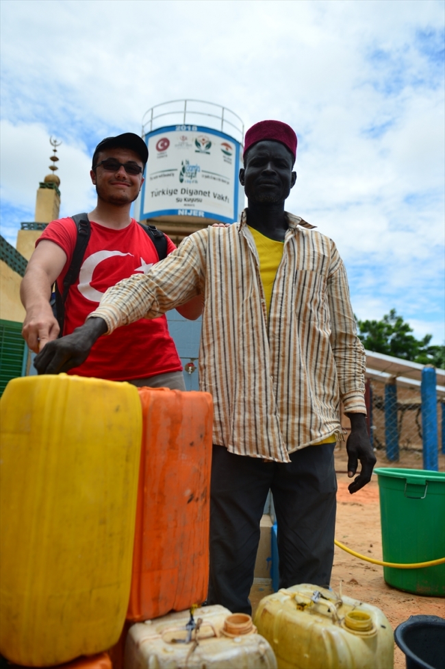 Türkiye'den Nijer'e "hayat suyu"