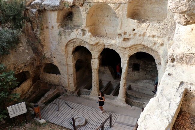 Bin esirin ellerinde hayat bulan tünel: Vespasianus Titus