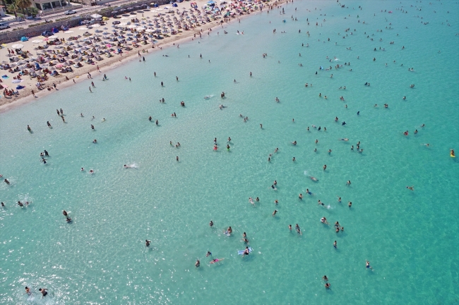 Türkiye plajlarında 459 mavi bayrak dalgalanıyor