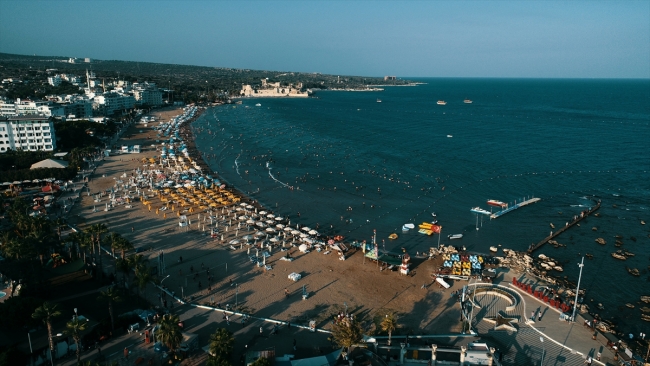 Türkiye plajlarında 459 mavi bayrak dalgalanıyor