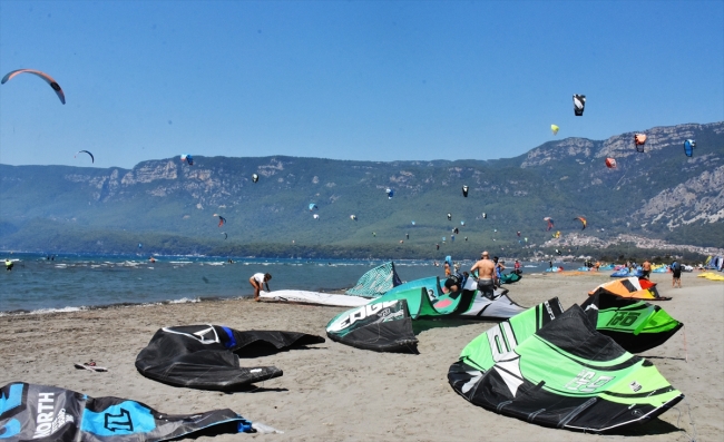 Gökova Körfezi'nde rüzgar sörfü yoğunluğu