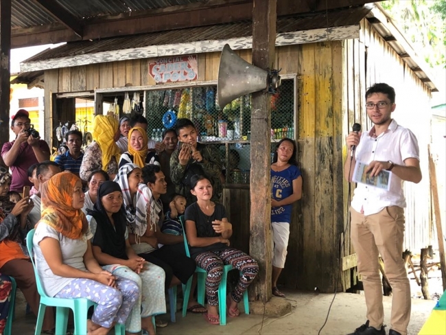 TİKA Filipinler'de 700 kişinin dünyasını aydınlattı