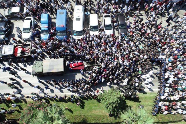 Batman ve Hakkari şehitleri son yolculuğuna uğurlandı