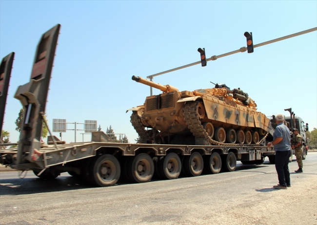 Suriye sınırına askeri sevkiyat