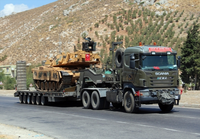 Suriye sınırına askeri sevkiyat