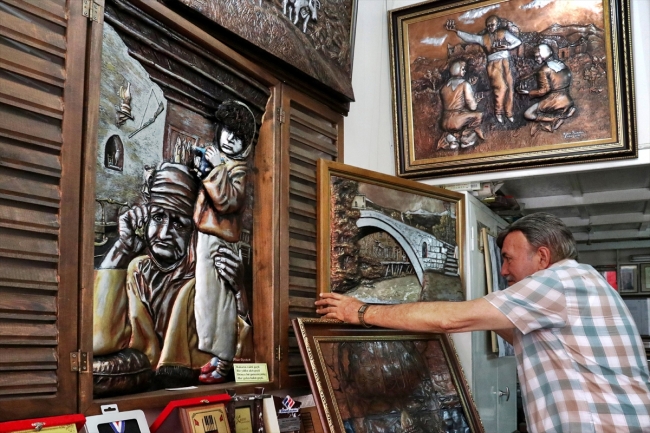 Rölyef sanatıyla 46 yıldır bakıra şekil veriyor