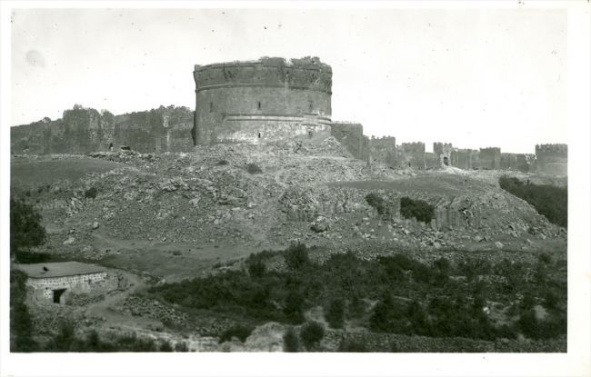Diyarbakır'ın 100 yıl önce fotoğraflanan tarihi dokusu aynı kadrajdan görüntülendi