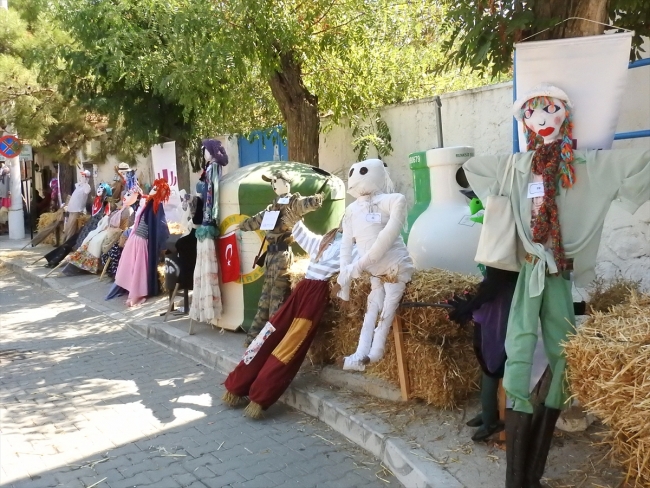 Urla'da korkuluk festivali başladı