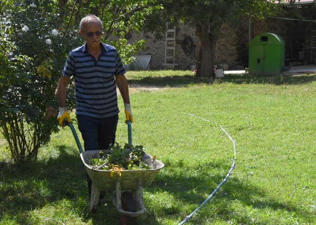 Şair Hışır Osman 50 yılda 150'den fazla esere imza attı