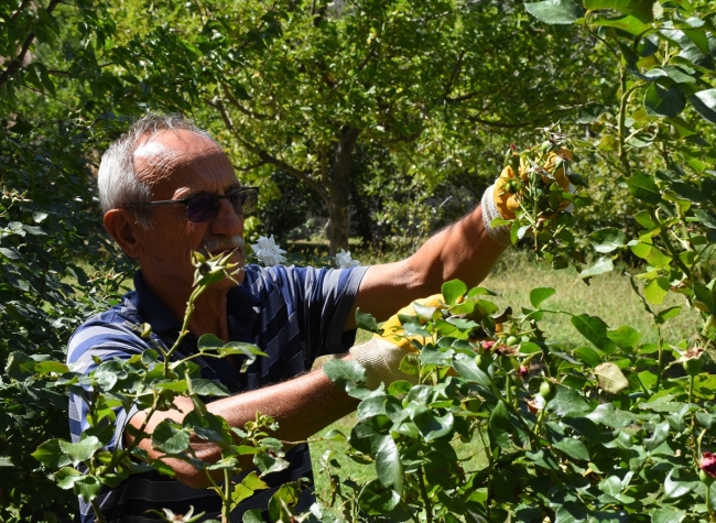 Şair Hışır Osman 50 yılda 150'den fazla esere imza attı