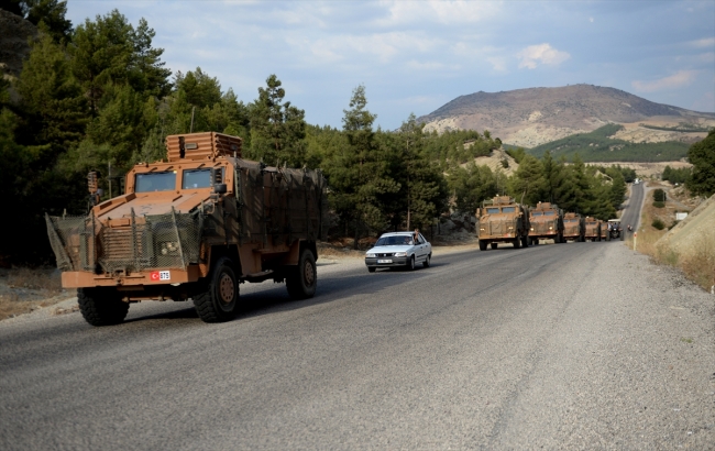 Suriye sınırına komando ve askeri araç sevkiyatı