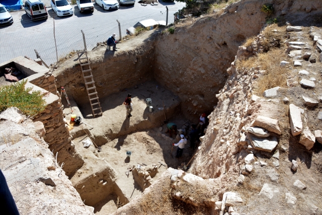 Kalehöyük kazılarında Ahi ocakları bulundu