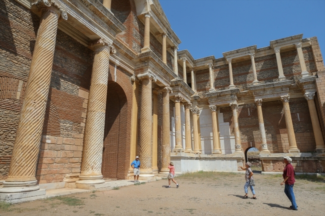 Sardes Antik Kenti UNESCO'da kalıcı olmayı hedefliyor