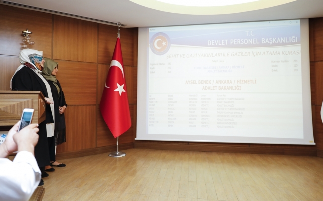 580 şehit yakını gazi ve gazi yakını kurayla atandı