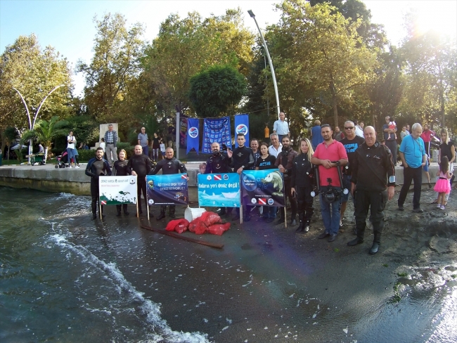 Denize bu kez temizlik için dalış yaptılar