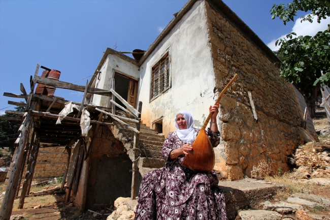 Kışlık hazırlıklarını tamamlayan Yörükler yaylalardan dönüyor
