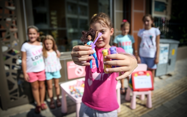 "Nane Çocukları" eski oyuncaklarını lösemili çocuklara bağış için satıyor