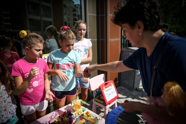"Nane Çocukları" eski oyuncaklarını lösemili çocuklara bağış için satıyor