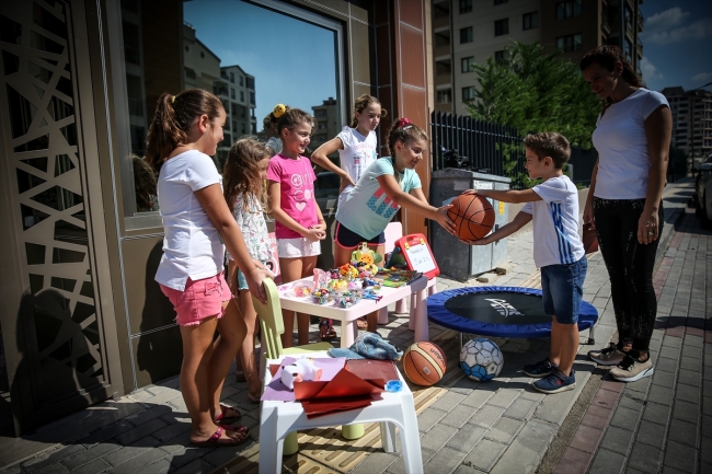 "Nane Çocukları" eski oyuncaklarını lösemili çocuklara bağış için satıyor
