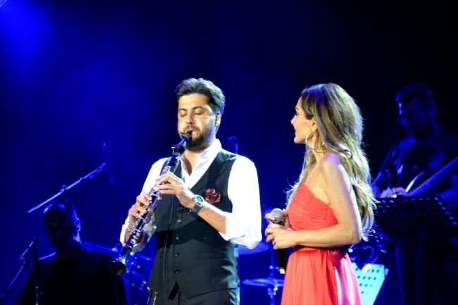 Yunan şarkıcı Despina Vandi İstanbul'da konser verdi