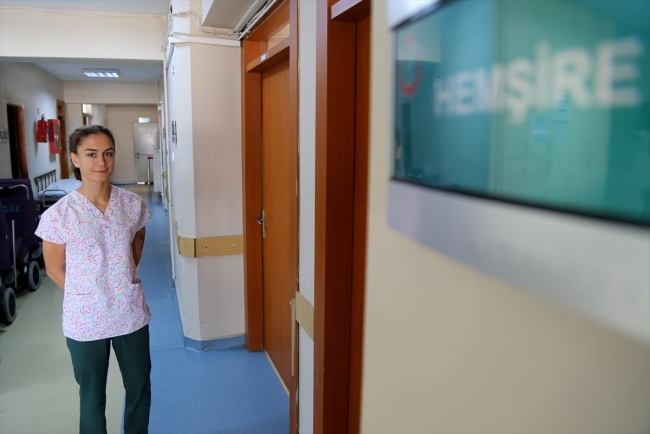 Hem şifa dağıtıyor hem ringlerde mücadele ediyor