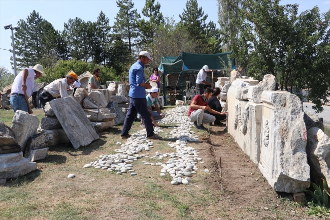Aizanoi Antik Kenti'nde kayıklar yüzdürülecek