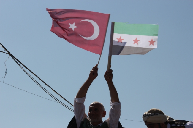 İdlib'deki rejim karşıtı gösterilerde Türkiye'ye teşekkür mesajları