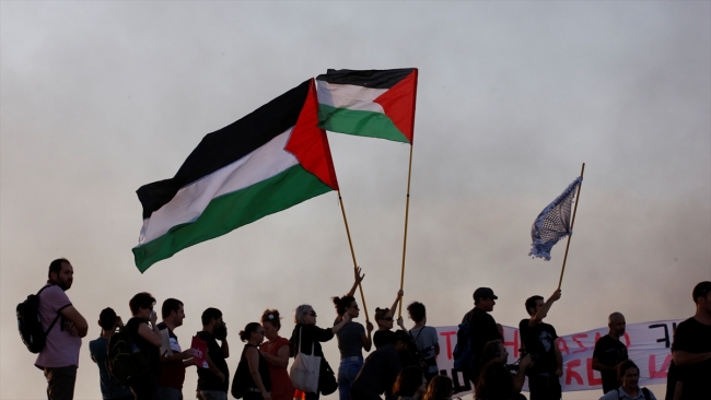 İsrailli aktivistlerden Gazze’ye destek gösterisi
