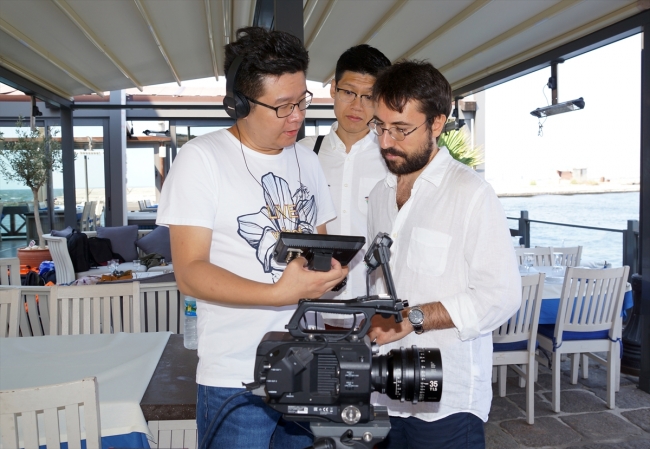 Çinli yönetmenler İzmir'i Çin'de tanıtacak kısa film ve belgesel çekti