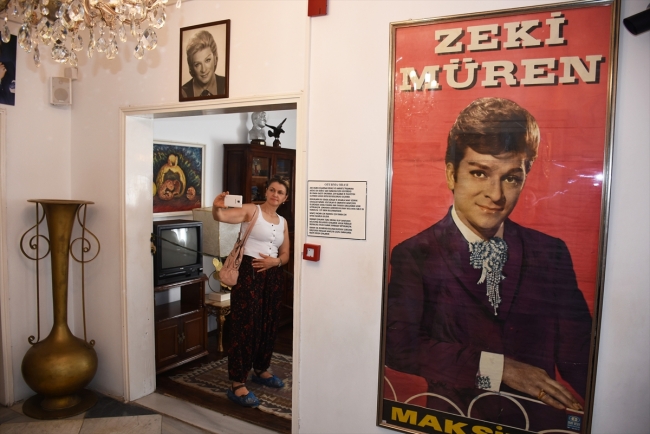 Zeki Müren'in Bodrum'da müzeye dönüştürülen evinde mevlit okutuldu