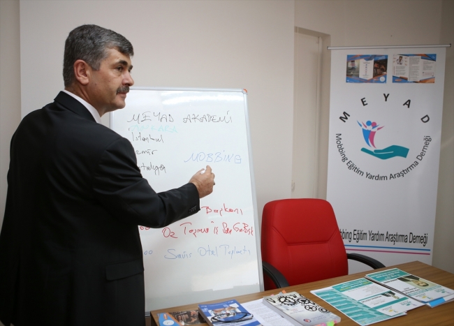 Uzmanlar 3 yılda 40 bin kişiye "mobbing" eğitimi verdi