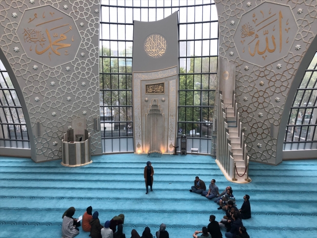 Köln Merkez Camii açılışa hazırlanıyor