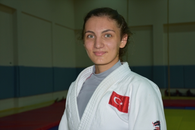 Judocu kız kardeşler milli takıma seçilmenin gururunu yaşıyor