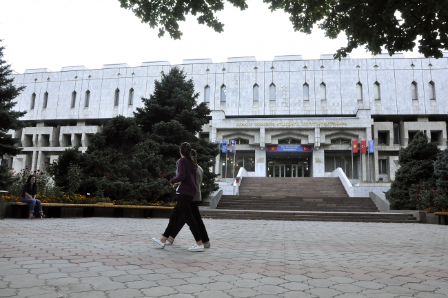 TİKA'nın Kırgızistan'da restore ettiği kültür merkezi tanıtıldı