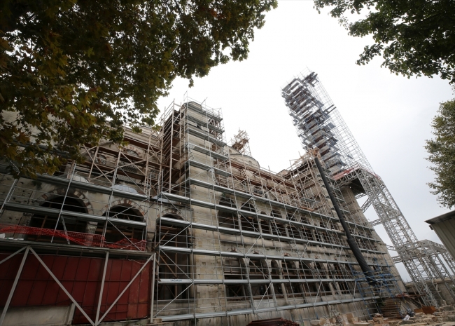 Sultanahmet Camii'nin 400 yıllık su kanalı balçıktan temizleniyor