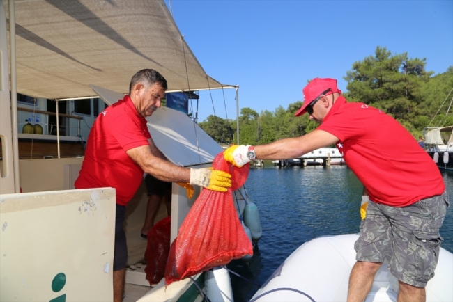 Bodrum'da "Cevat Şakir'in İzinden Gökova'ya" deniz dibi temizliği