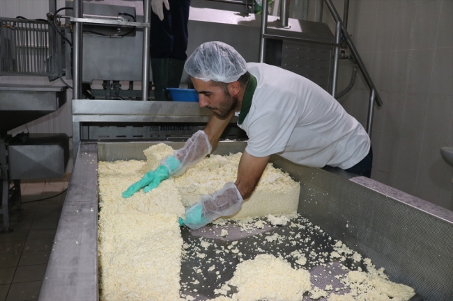 Doğu Anadolu'nun yöresel lezzetlerini Türkiye'ye sunuyor