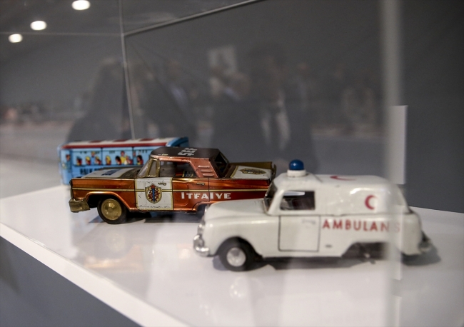 Düşler Oyunlar ve Okumalar sergisi CerModern'de açıldı