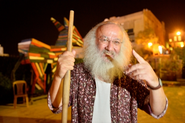 Mardin'de masal anlatıcıları büyüklere masal anlattı